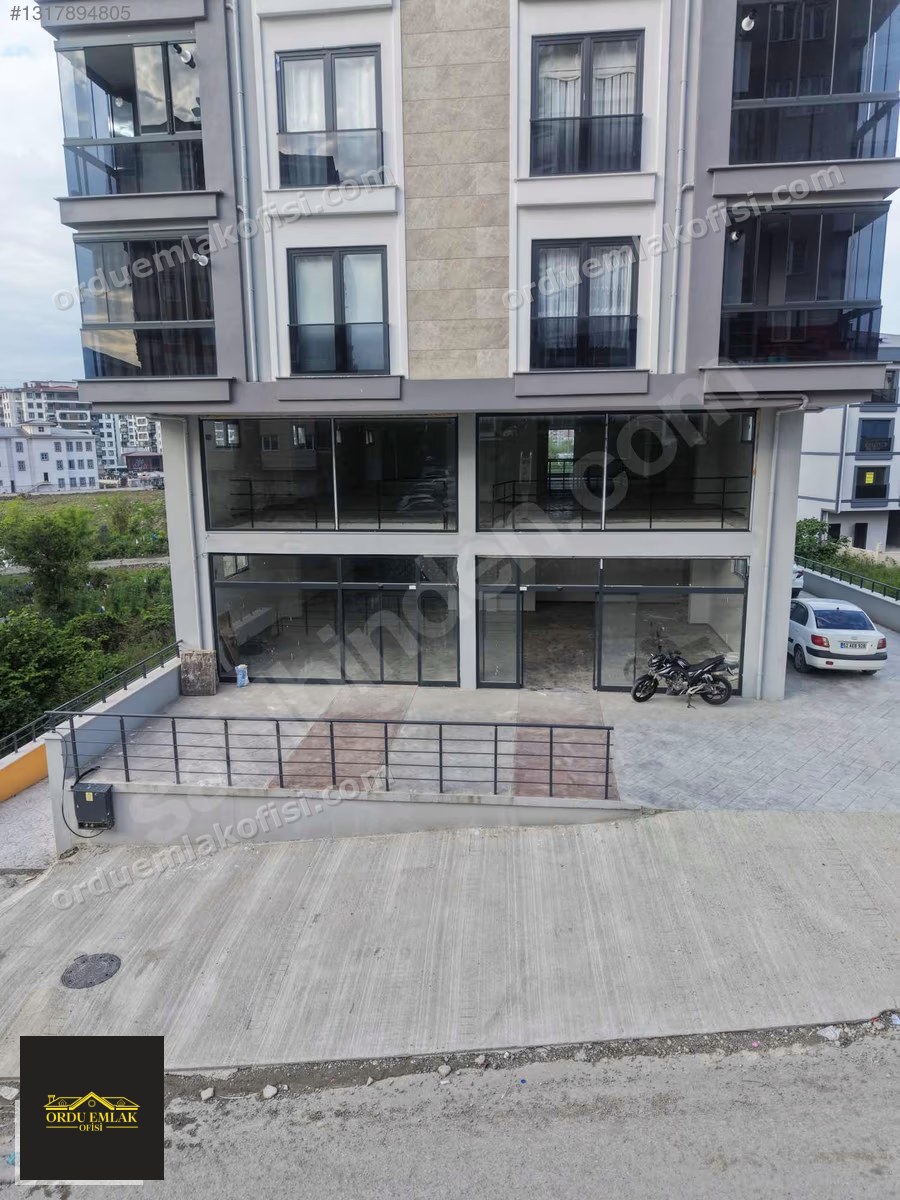 KARŞIYAKA MAH'DE 500 m2 İŞ YERİ